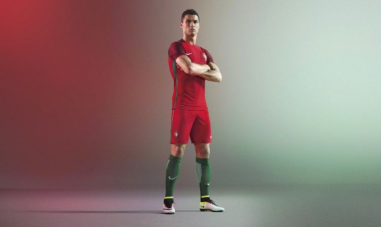 Cristiano Ronaldo, divisa Portogallo 2016-2017