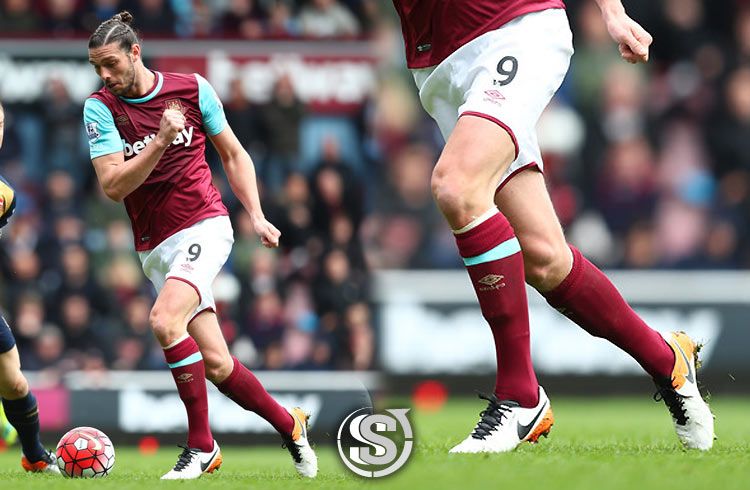 Andy Carroll (West Ham) - Nike Tiempo Legend VI