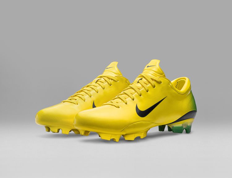 nike mercurial 2000