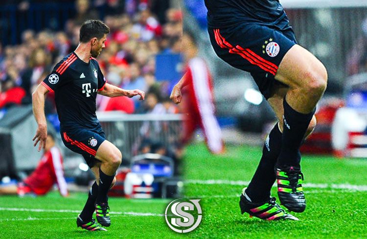 Xabi Alonso (Bayern Monaco) - adidas ACE 16.1