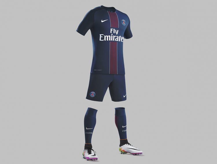 Divisa PSG 2016-17 home