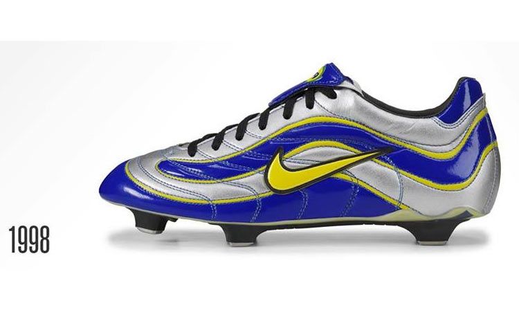 Nike Mercurial Superfly Heritage ID, le scarpe di Ronaldo M2zlLU