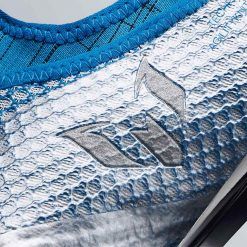 Il logo di Leo Messi sulle scarpe MESSI16