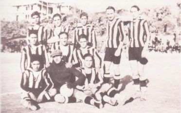 Cagliari 1926 maglia a righe nerazzurre