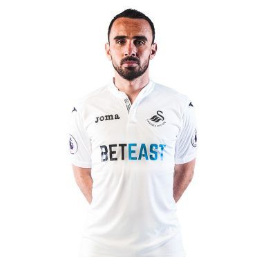 Kit home Swansea City 2016-17