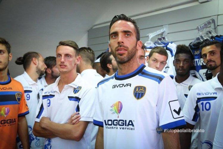 Seconda maglia Latina 2016-17 bianca