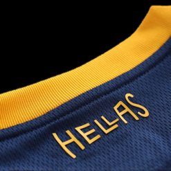 Scritta Hellas retro collo