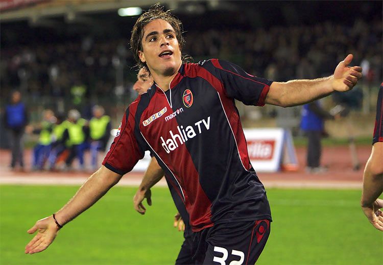 Matri maglia Cagliari 2009-2010