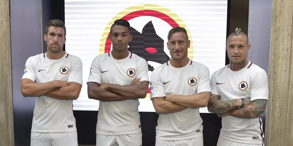 Presentazione kit away Roma 2016-17