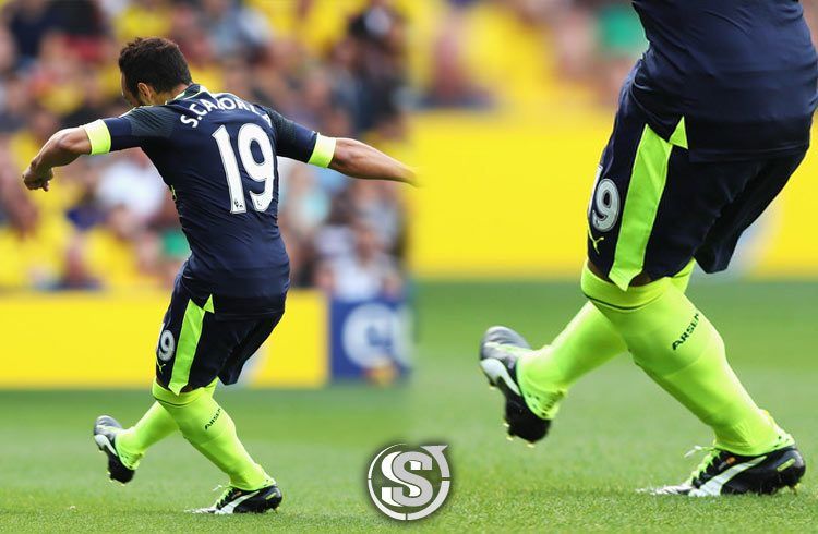 Santi Cazorla (Arsenal) - Puma EvoTouch