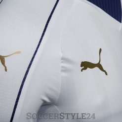 Loghi Puma dorati, maglia Italia 2017