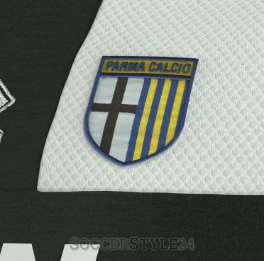 Stemma storico Parma maglia 2016-17