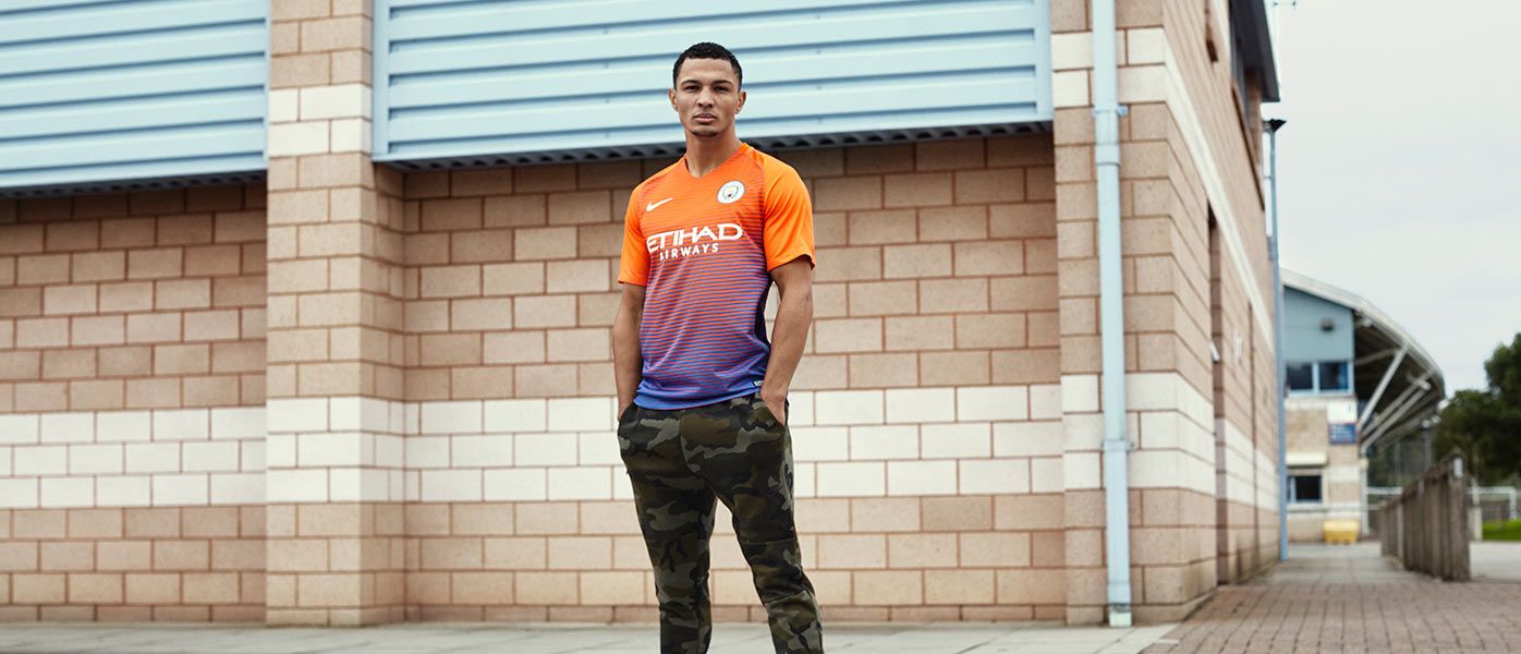 Manchester City, presentazione terza maglia 2016-17