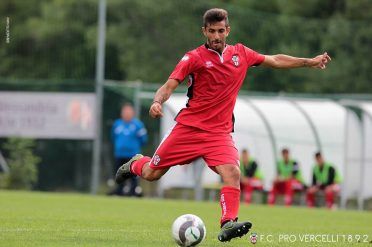 Seconda maglia Pro Vercelli 2016-17 Erreà