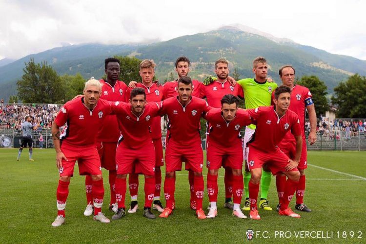 Divisa Pro Vercelli trasferta 2016-2017 rossa