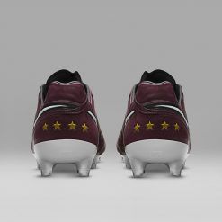 Dettaglio tallone scarpini Andrea Pirlo Nike