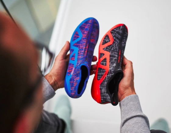 Adidas Glitch 16 la scarpa da calcio componibile e personalizzata