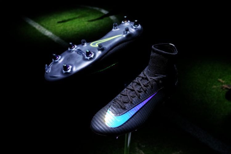 scarpe da calcio nike miste