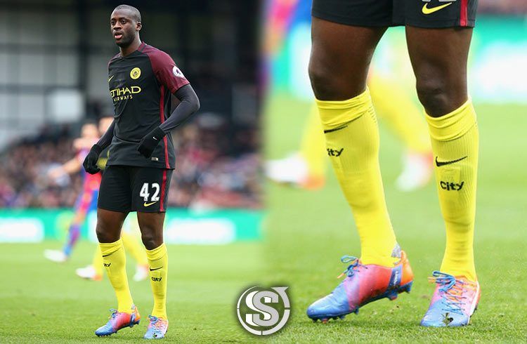 Yaya Toure (Manchester City) - Puma EvoPower 1.3