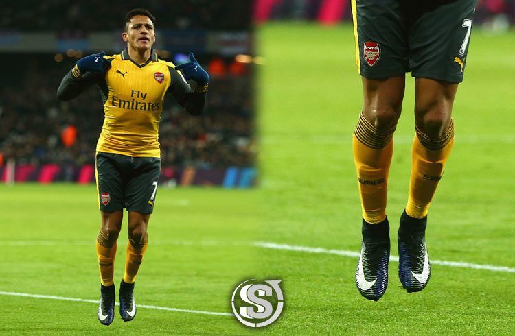 Alexis Sanchez (Arsenal) - Nike Mercurial Superfly V