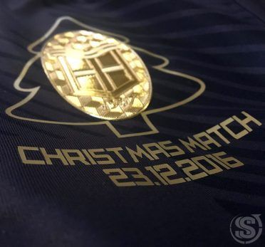 Logo dorato Como Christmas Match 2016