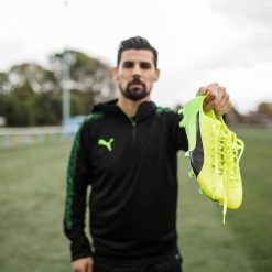 evospeed-nolito-on-hand