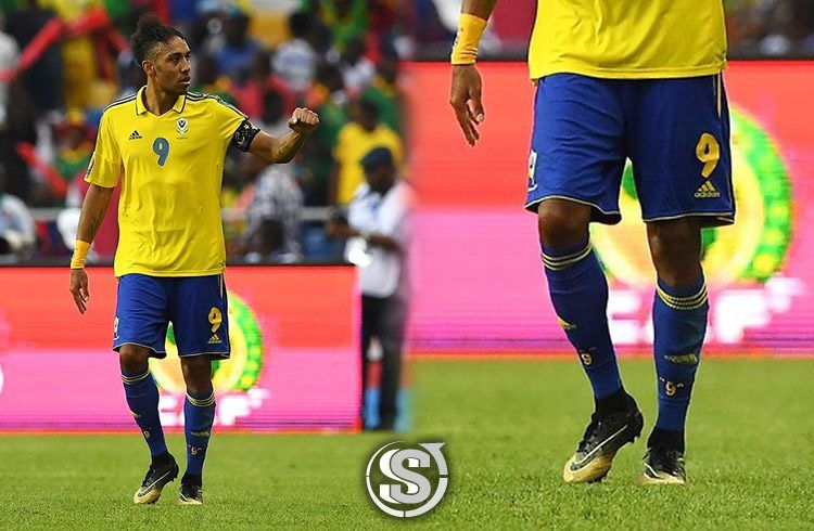 Pierre Aubameyang (Gabon) - NikeID HyperVenom Phantom II