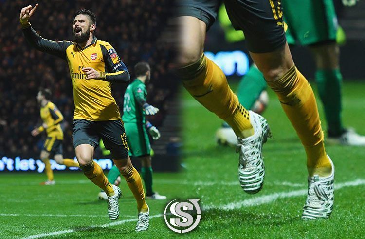 Olivier Giroud (Arsenal) - Puma EvoPower Vigor Camo 1