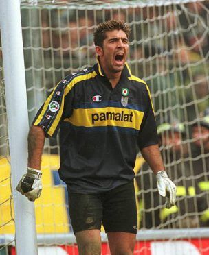 Buffon 1999-2000 maglia blu-giallo