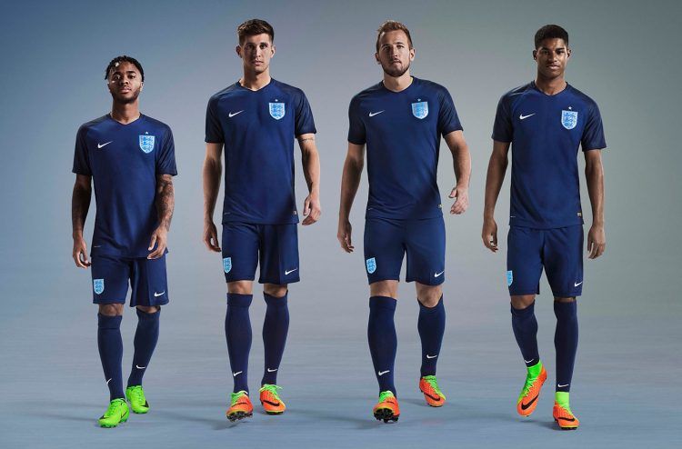 Divisa trasferta Inghilterra 2017 Nike