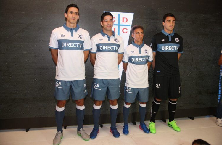 Presentazione maglia Universidad Catolica 80 anni