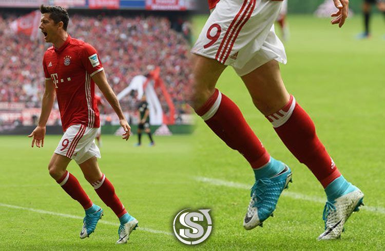 Robert Lewandowski (Bayern Monaco) - Nike HyperVenom Phantom 3 DF