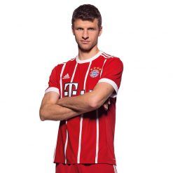 Thomas Muller con la divisa del Bayern 2017-18