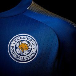 Dettaglio stemma Leicester maglia 2017-2018