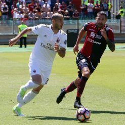 Borriello con la divisa del Cagliari 2017-18