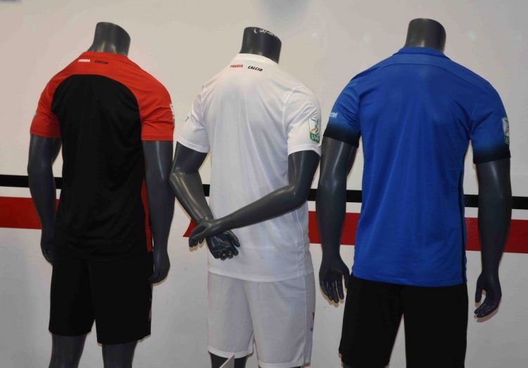 Le maglie del Foggia 2017-2018 viste da dietro