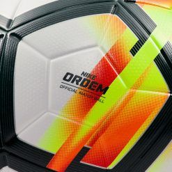 Nike Ordem 5 pallone ufficiale