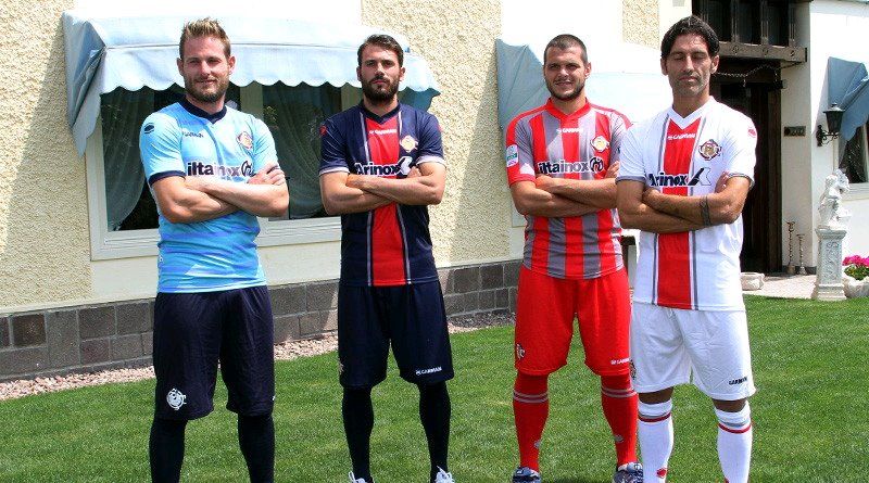 Nuove maglie Cremonese 2017-2018 Serie B