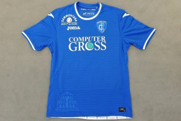 La maglia dell'Empoli 2017-2018 con gli sponsor