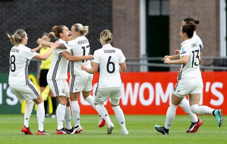 Font Germania, kit home donne