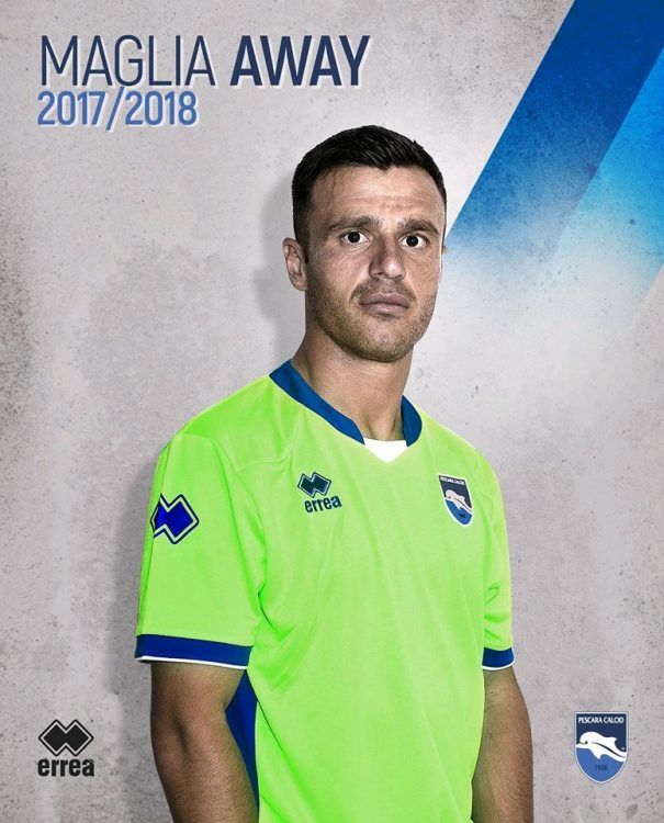 Seconda maglia Pescara 2017-2018 verde fluo