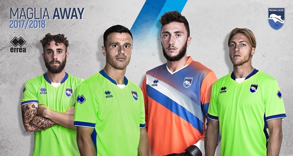 Troisième Maillot Errea Pescara Calcio 2021-2022, Manches Courtes, Neuf Avec étiquettes