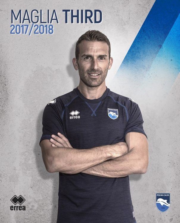 Terza maglia Pescara Calcio blu 2017-2018
