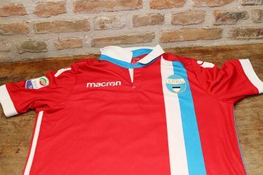 Seconda maglia Spal 2017-2018 rossa