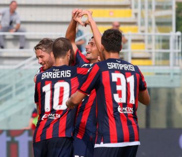 Font Crotone Calcio 2017-2018