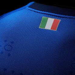 Bandiera tricolore, retro collo Italia