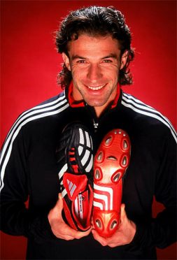 Del Piero con le Predator Mania del 2002