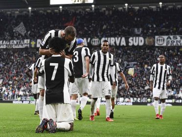 Font maglia 120 anni Juventus