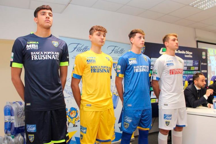 Le maglie del Frosinone 2017-2018 firmate Legea