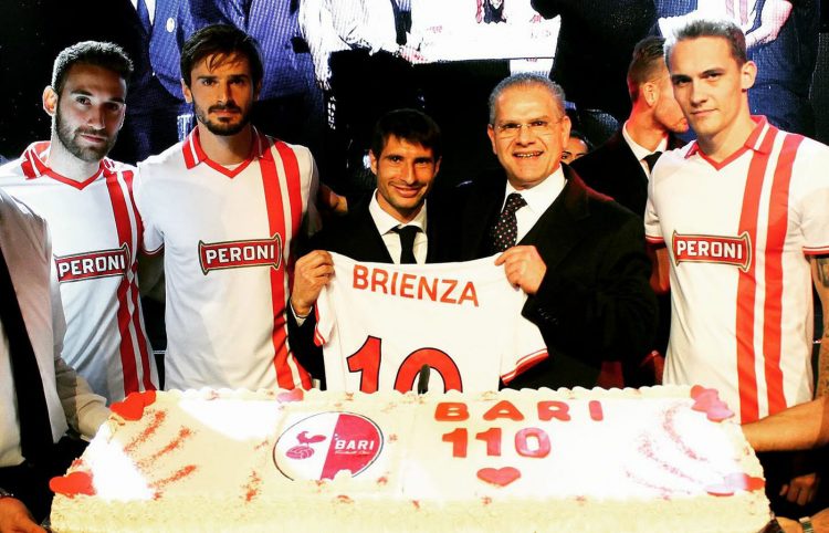 Presentazione maglia Bari 110 anni